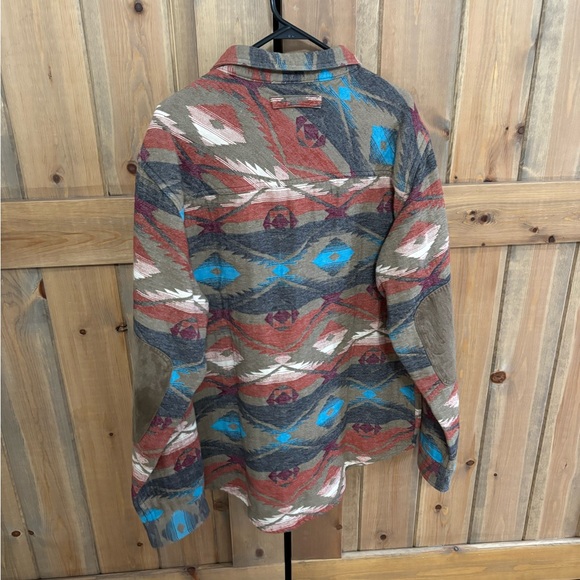 Legendary Whitetails Multicolor Patterned Shirt - Picture 2 of 3